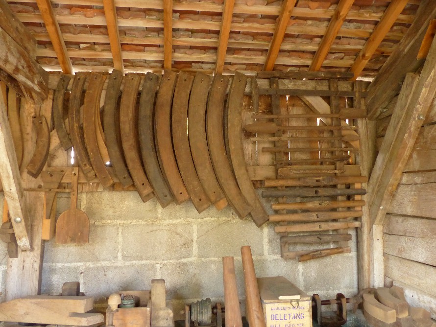 Gabarits de roues de charrettes